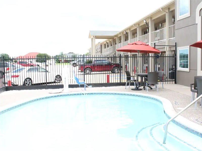 Quality Inn And Suites Port Arthur Nederland Екстер'єр фото