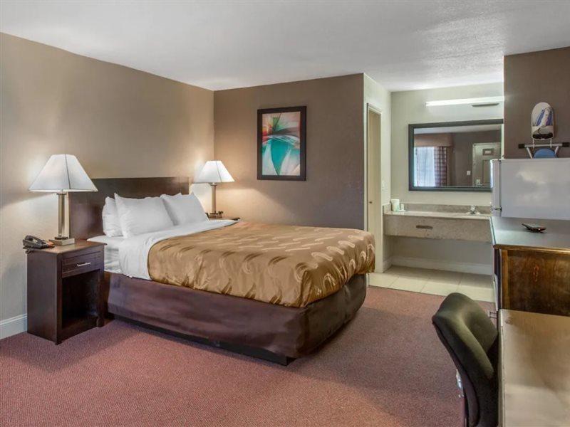 Quality Inn And Suites Port Arthur Nederland Екстер'єр фото