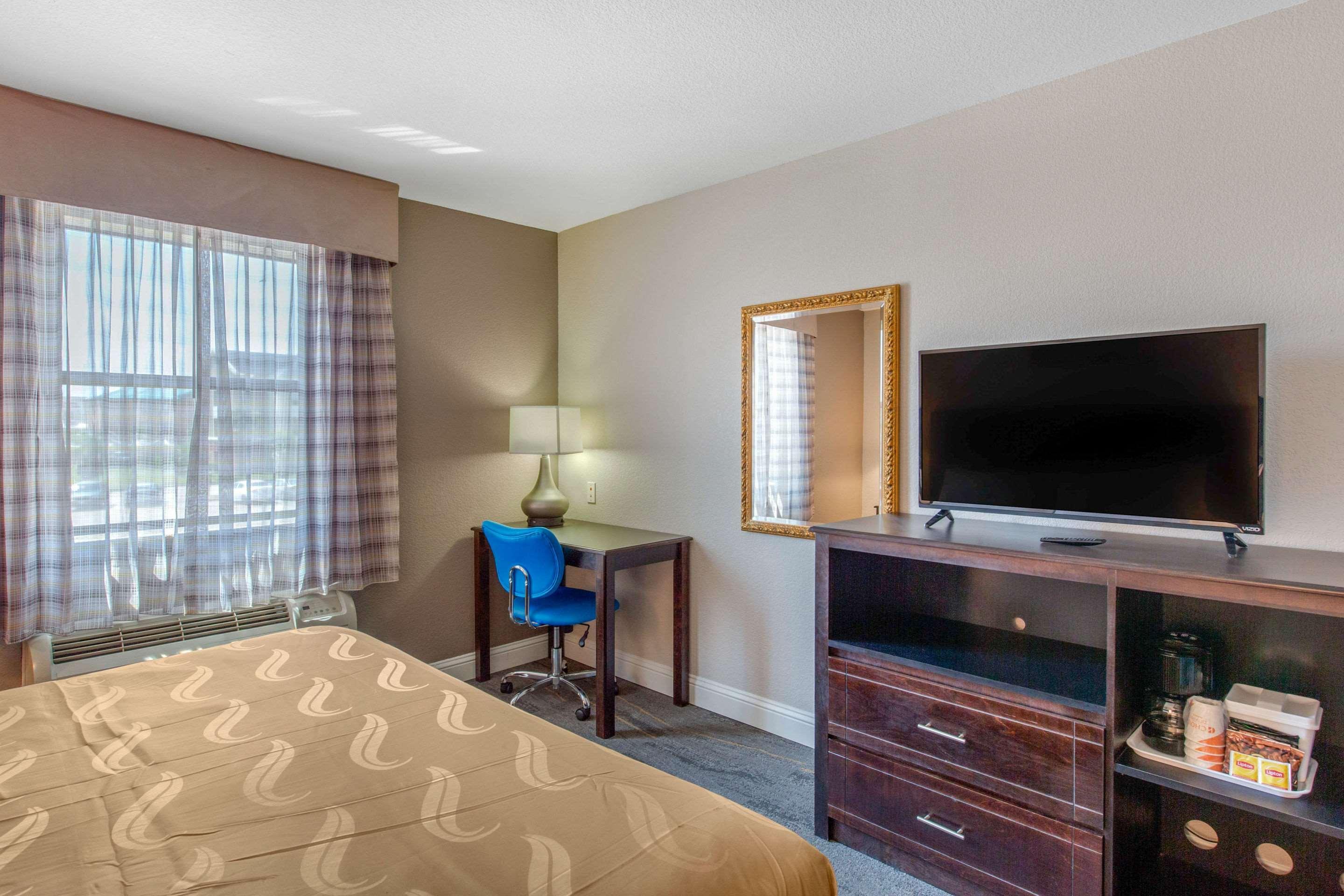 Quality Inn And Suites Port Arthur Nederland Екстер'єр фото