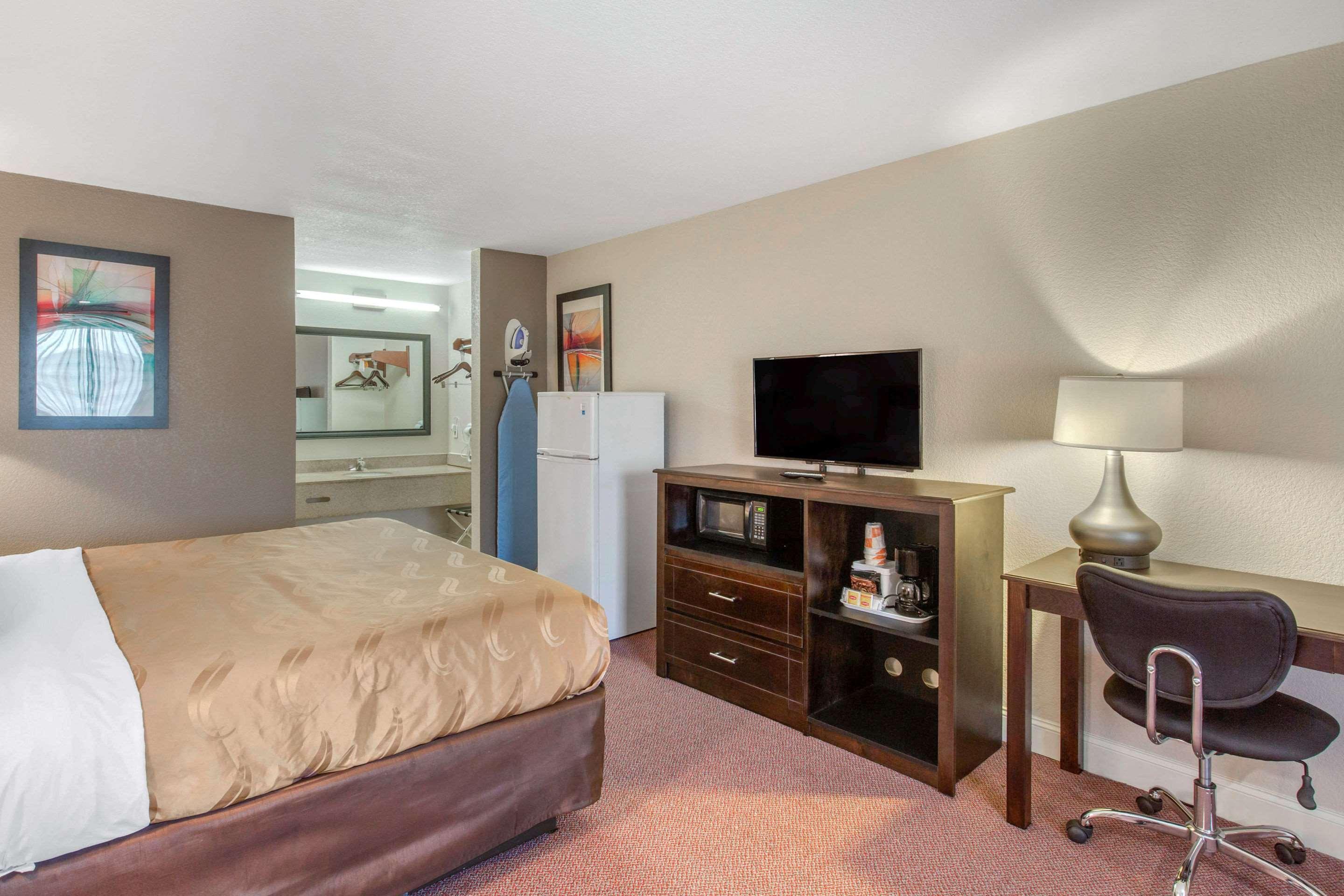 Quality Inn And Suites Port Arthur Nederland Екстер'єр фото